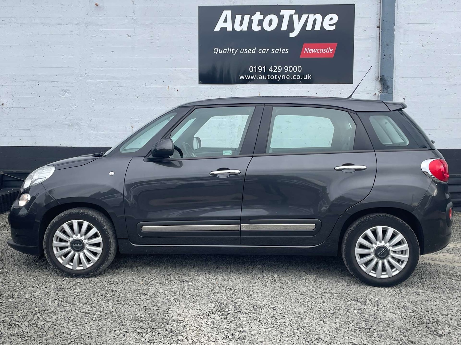 Used Fiat 500L 2016 for sale - 76352600: Photo 5