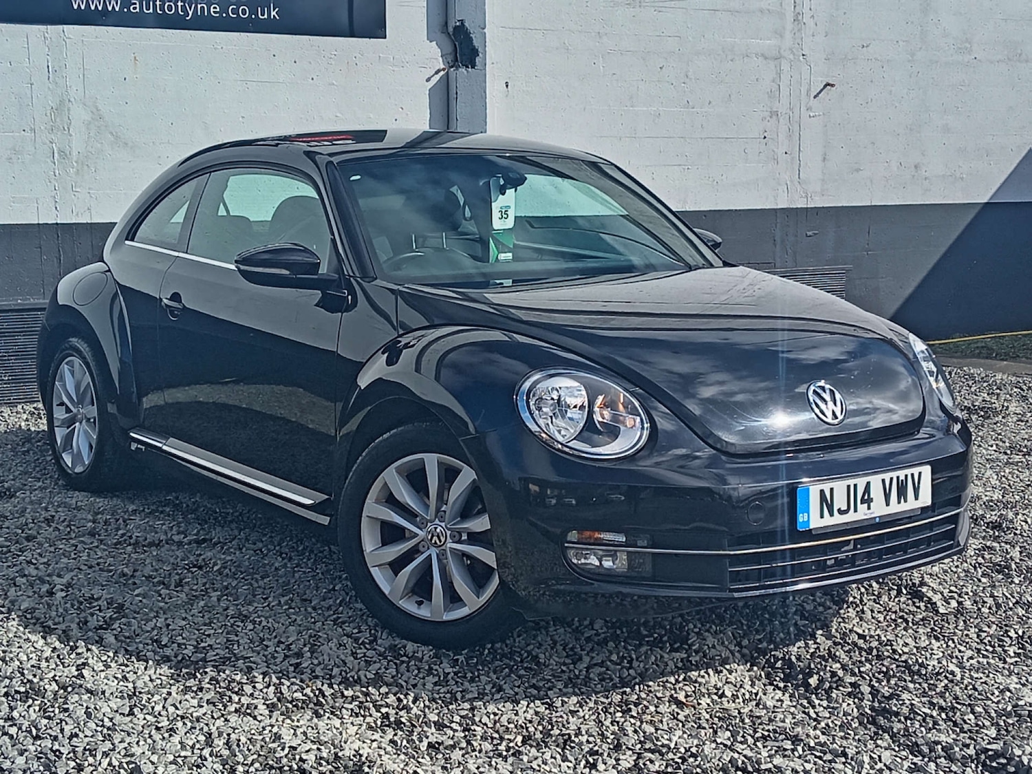 Used Volkswagen Beetle 2014 for sale - 76193409: Photo 1