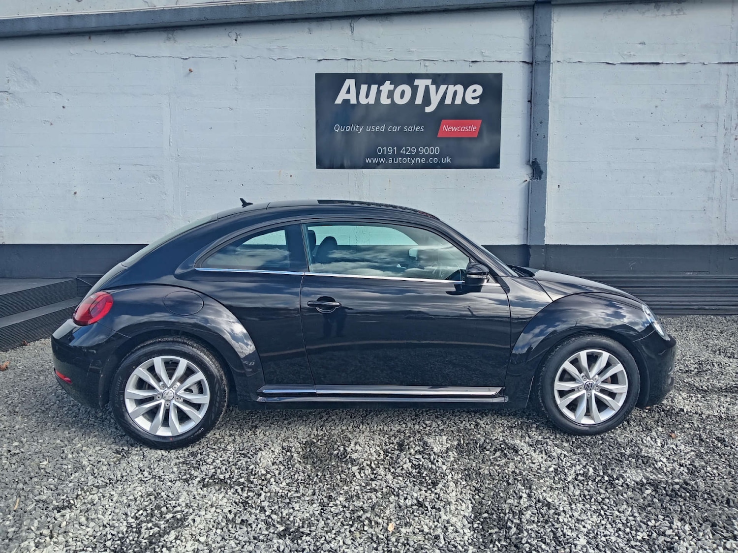 Used Volkswagen Beetle 2014 for sale - 76193409: Photo 4