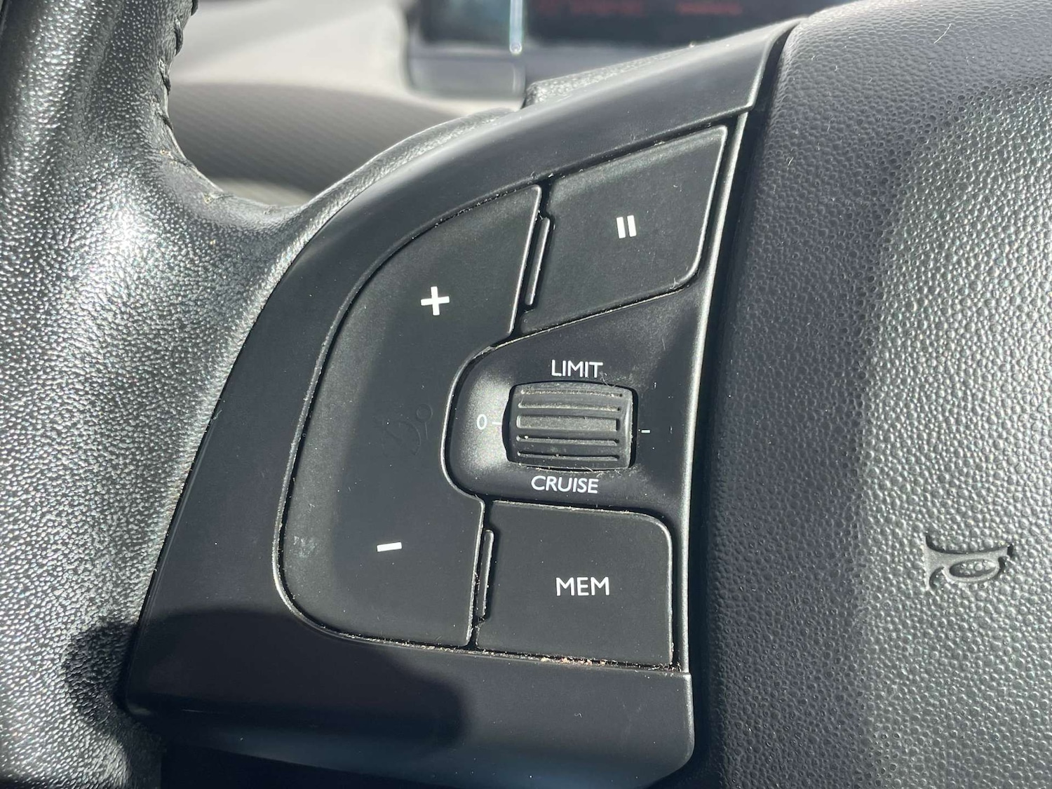 Used Citroen C4 Cactus 2017 for sale - 77818843: Photo 17