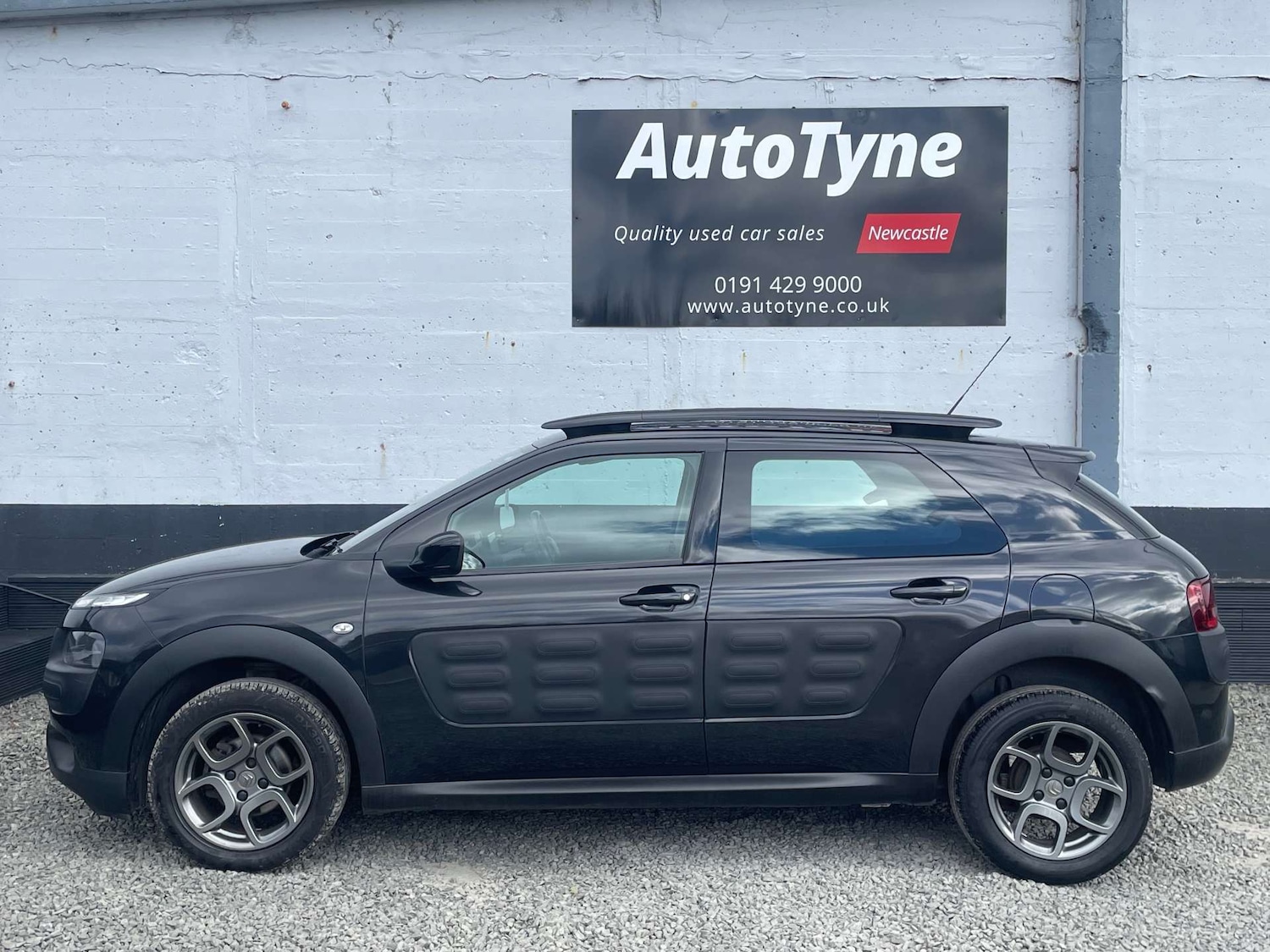 Used Citroen C4 Cactus 2017 for sale - 77818843: Photo 5