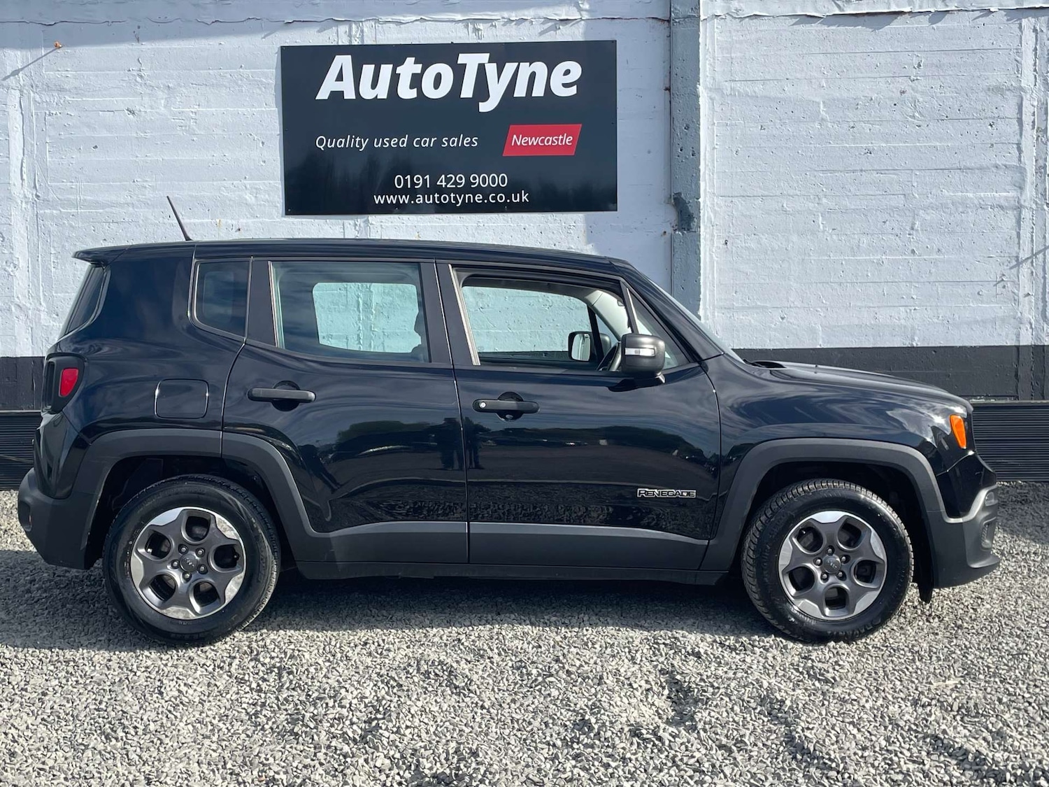 Used Jeep Renegade 2016 for sale - 76114474: Photo 4