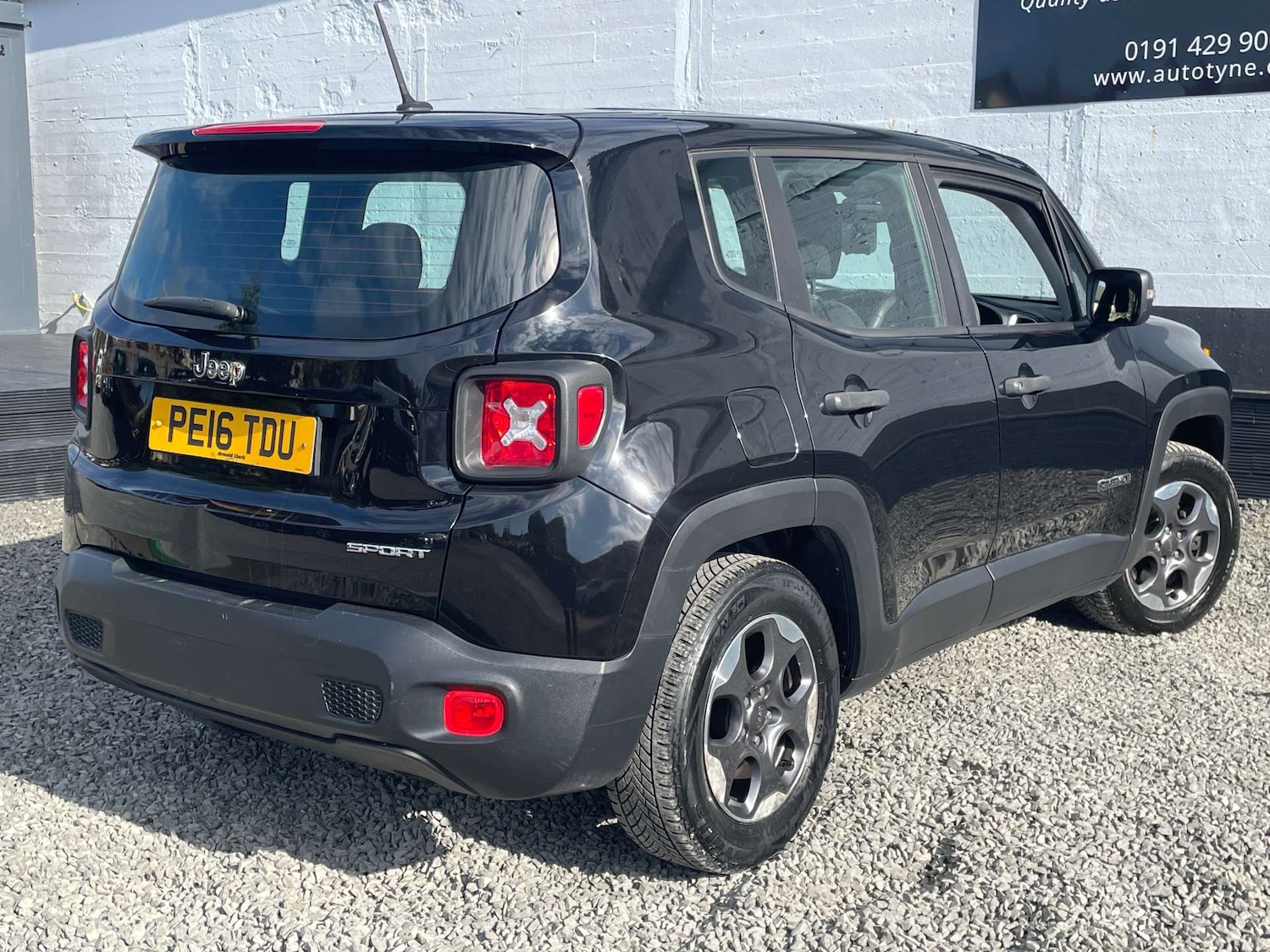 Used Jeep Renegade 2016 for sale - 76114474: Photo 6