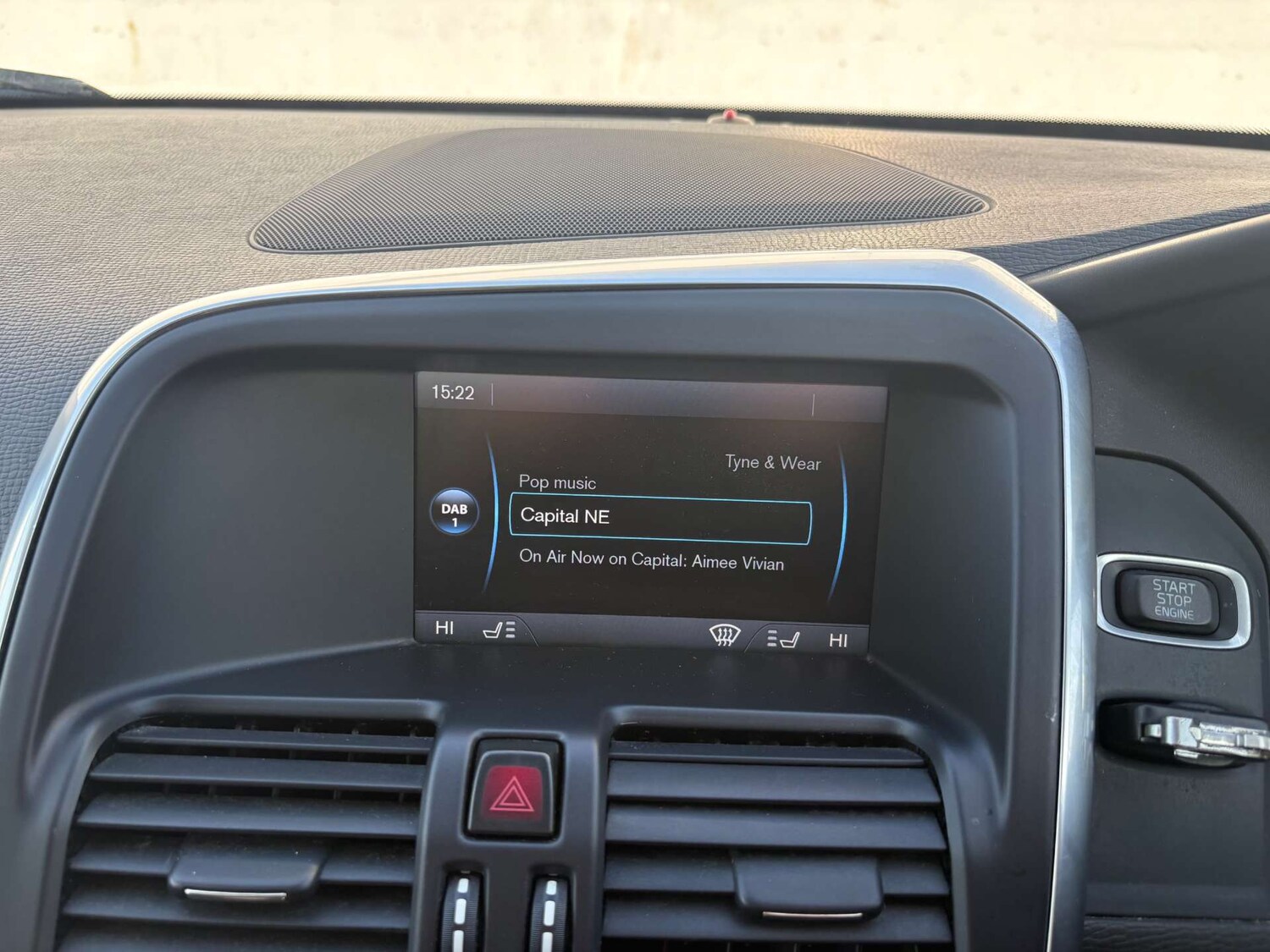 Used Volvo XC60 2012 for sale - 77765824: Photo 16