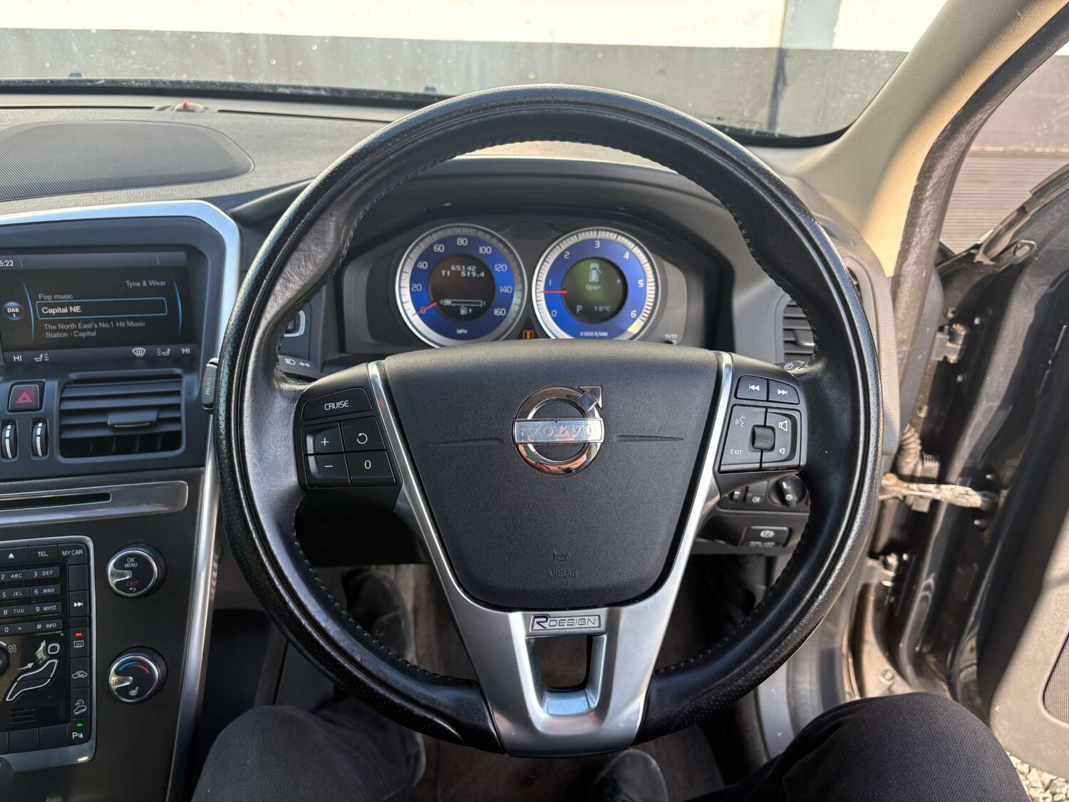 Used Volvo XC60 2012 for sale - 77765824: Photo 17