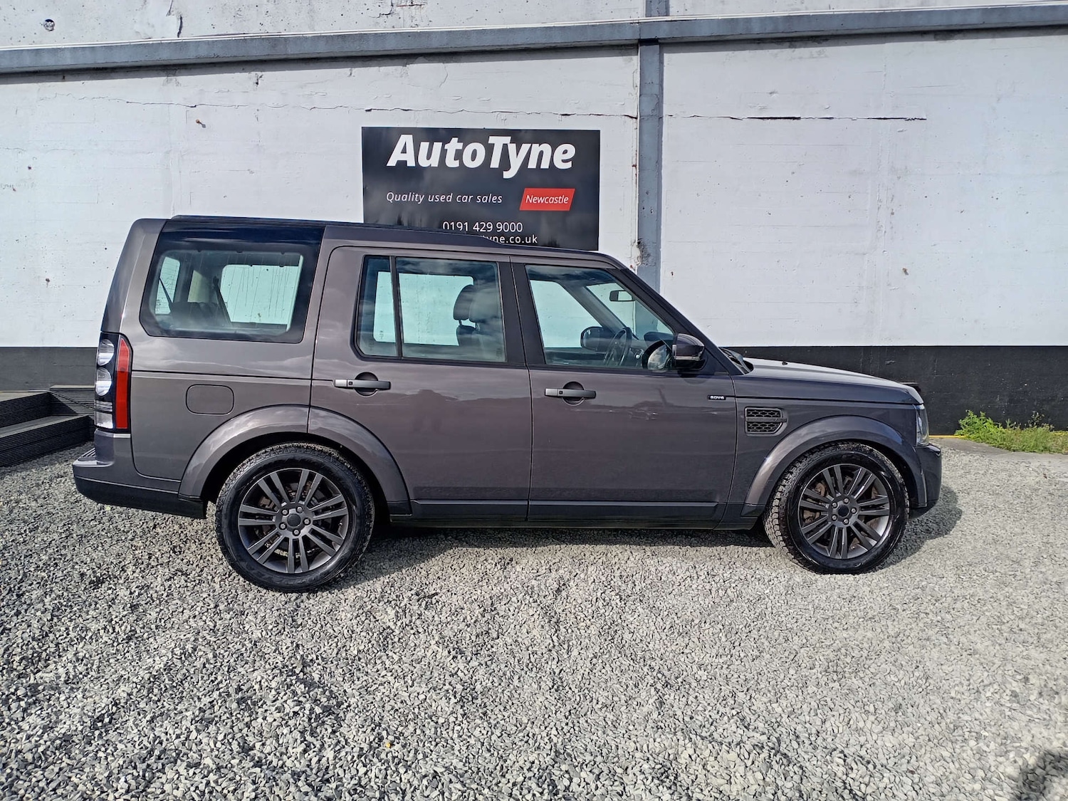 Used Land Rover Discovery 2016 for sale - 76600605: Photo 4