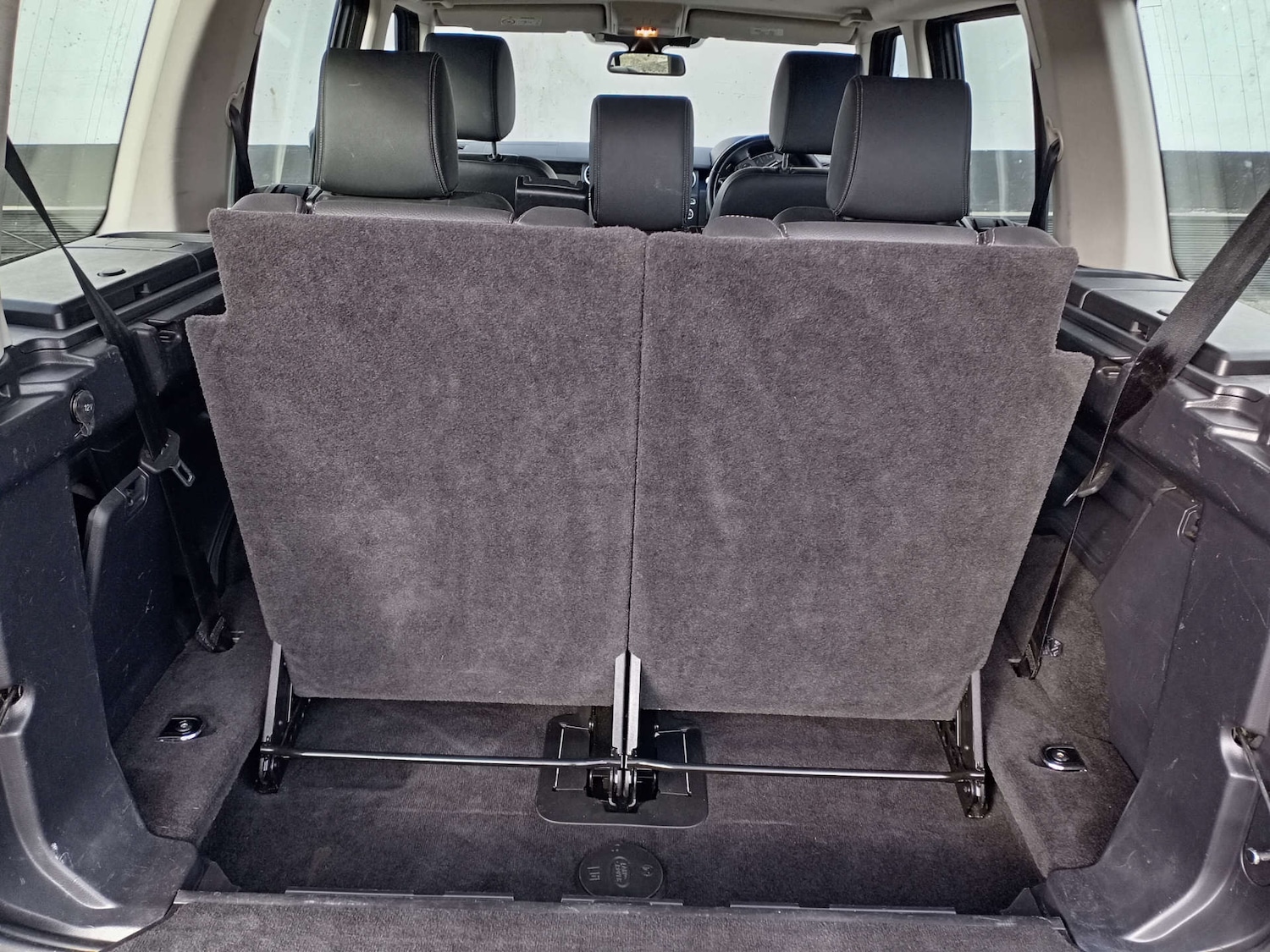 Used Land Rover Discovery 2016 for sale - 76600605: Photo 8