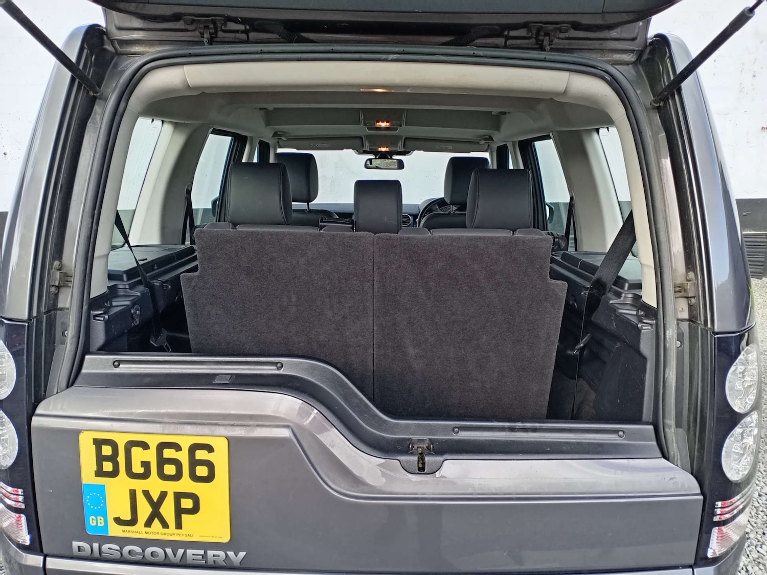 Used Land Rover Discovery 2016 for sale - 76600605: Photo 9