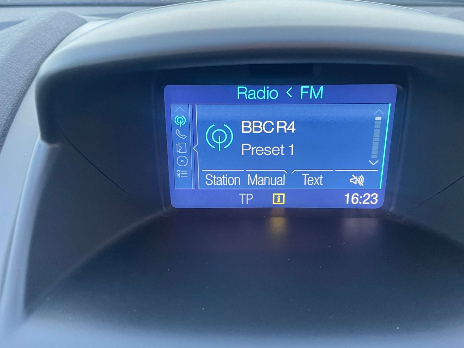 Used Ford Fiesta 2015 for sale - 76896356: Photo 27