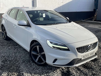 Used Volvo V40 2016 for sale - 77200736: Photo
