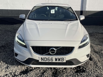 Used Volvo V40 2016 for sale - 77200736: Photo