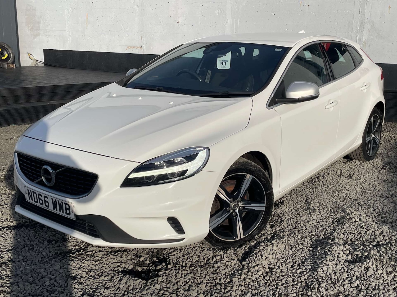 Used Volvo V40 2016 for sale - 77200736: Photo 3