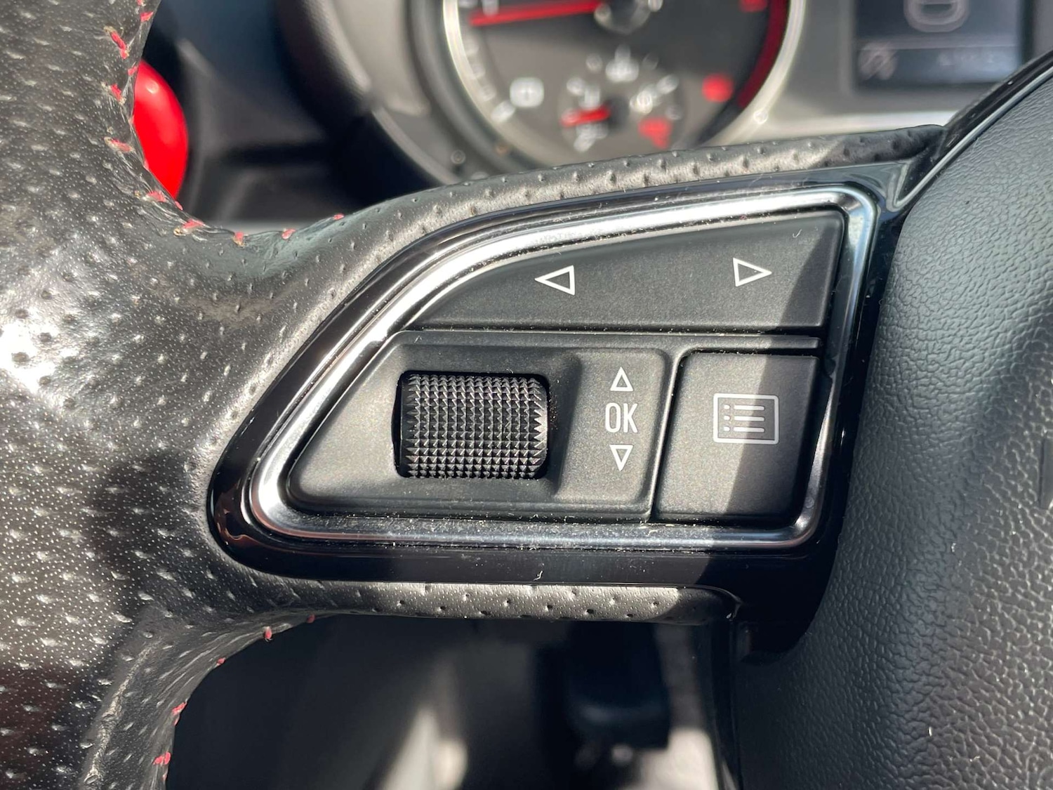 Used Audi A1 2011 for sale - 77662766: Photo 16