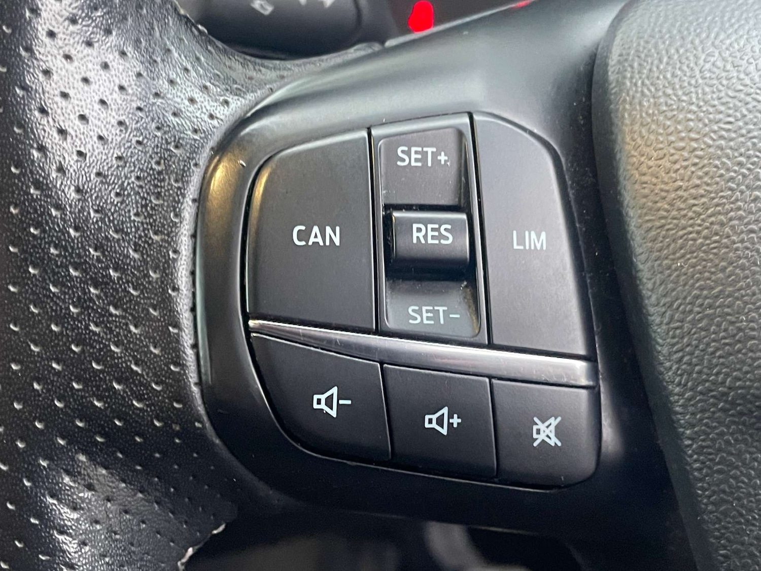 Used Ford Fiesta 2018 for sale - 76533574: Photo 21