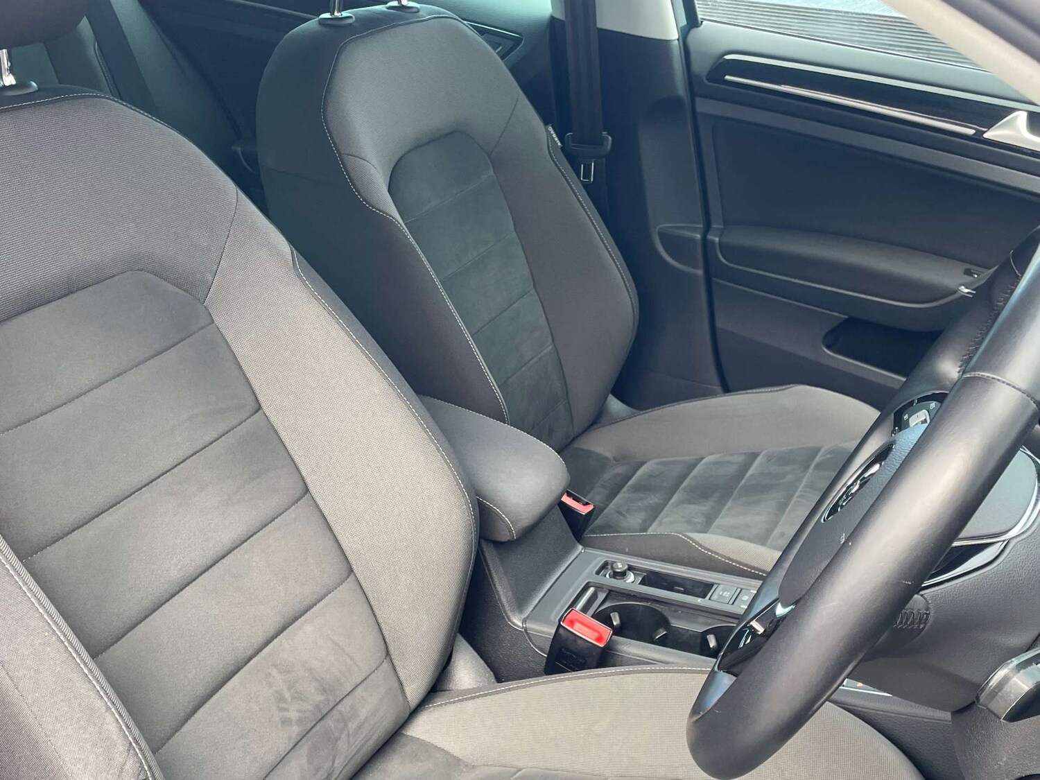 Used Volkswagen Golf 2017 for sale - 78091358: Photo 23