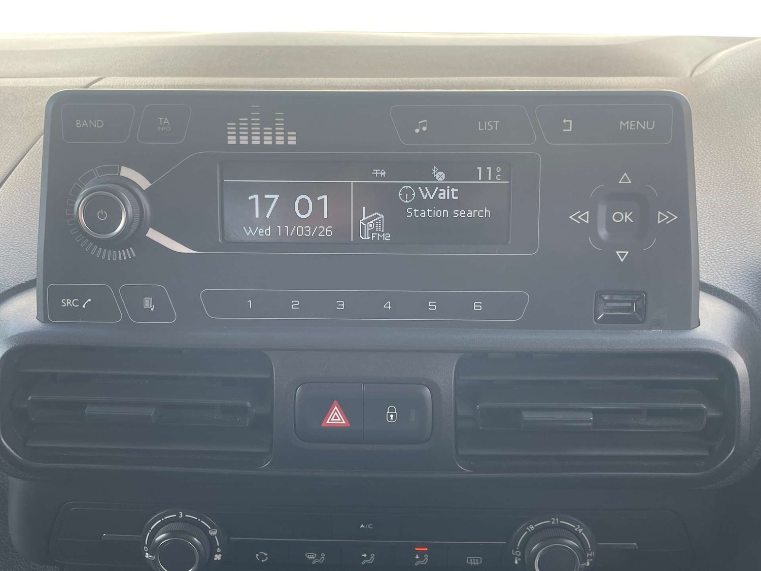 Used Vauxhall Combo Life 2019 for sale - 77836417: Photo 16