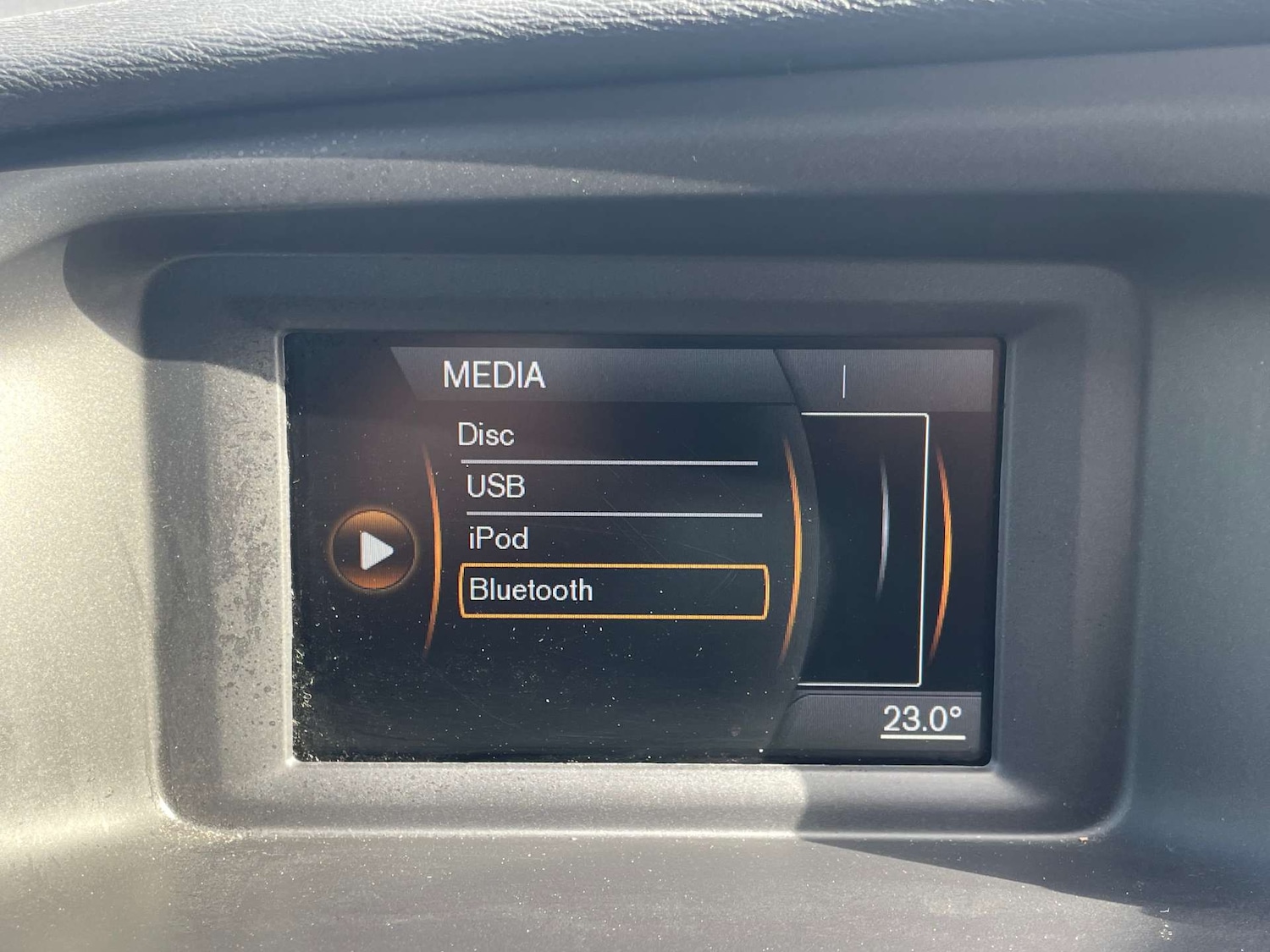 Used Volvo V40 2014 for sale - 76114475: Photo 15