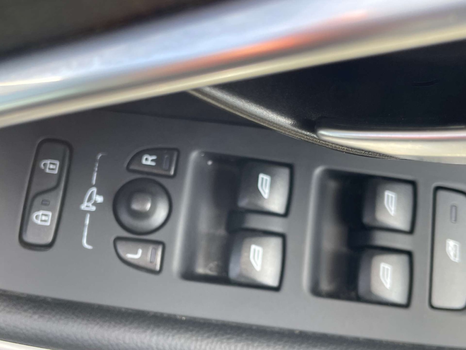 Used Volvo V40 2014 for sale - 76114475: Photo 18