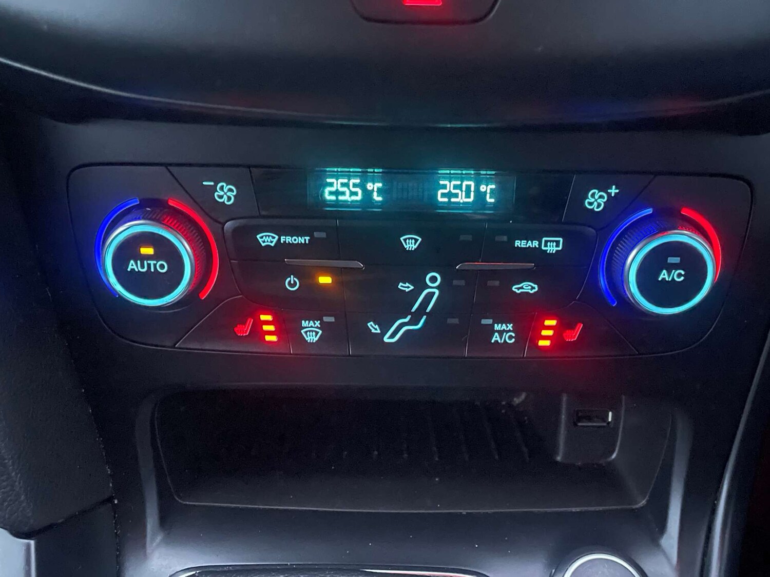 Used Ford Focus 2016 for sale - 77523365: Photo 16