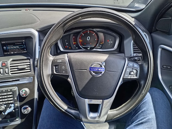 Used Volvo XC60 2015 for sale - 76278232: Photo 15
