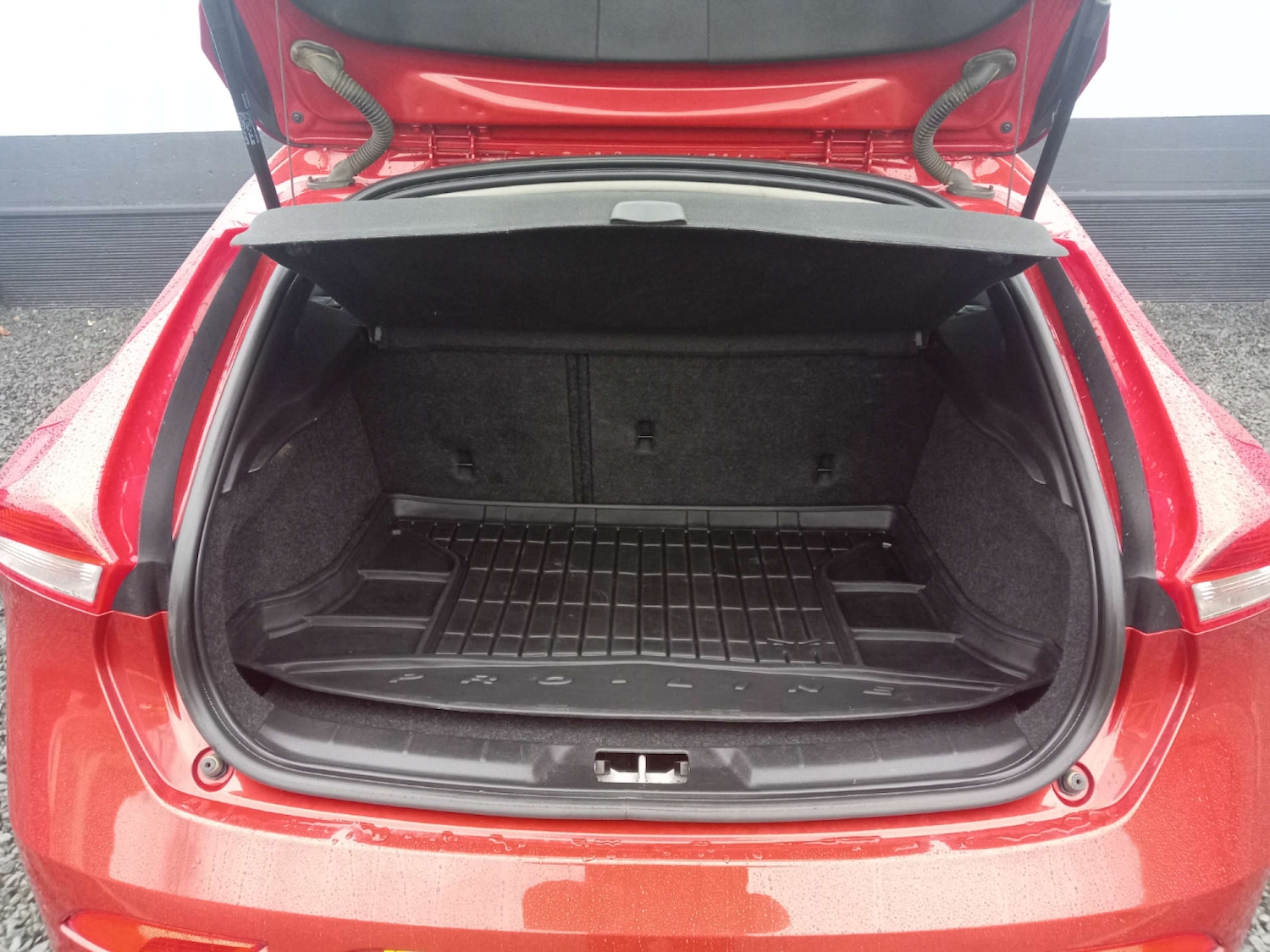 Used Volvo V40 2019 for sale - 76845387: Photo 7