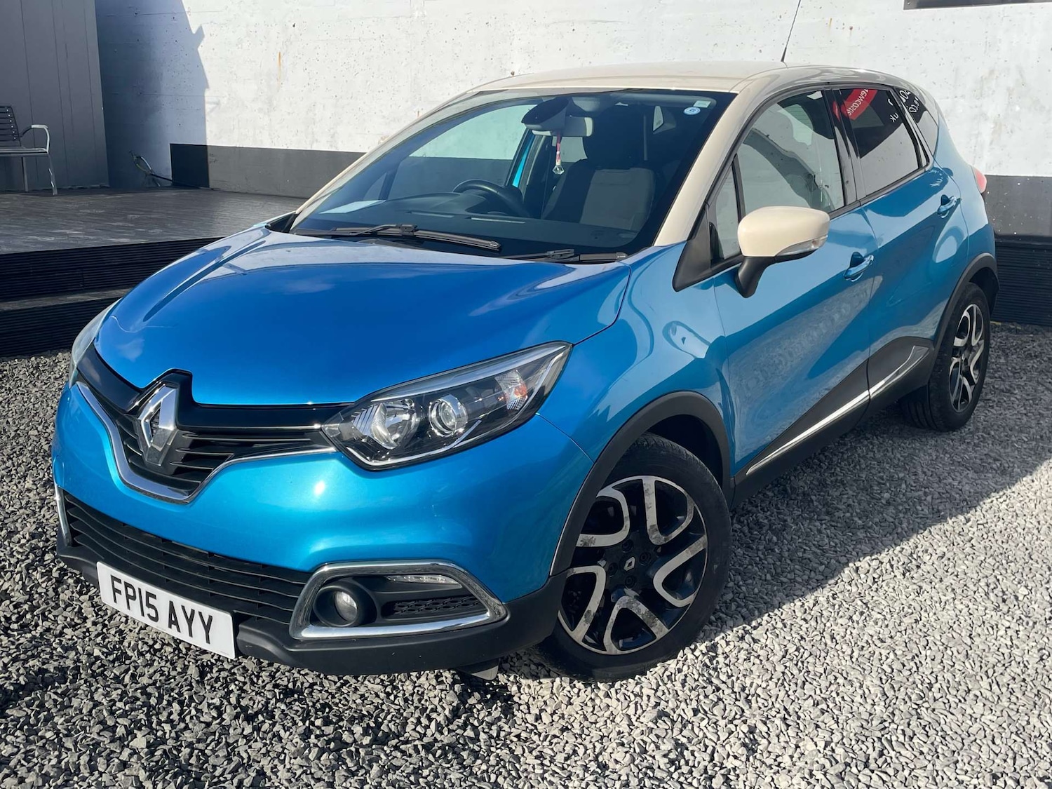 Used Renault Captur 2015 for sale - 78087724: Photo 3