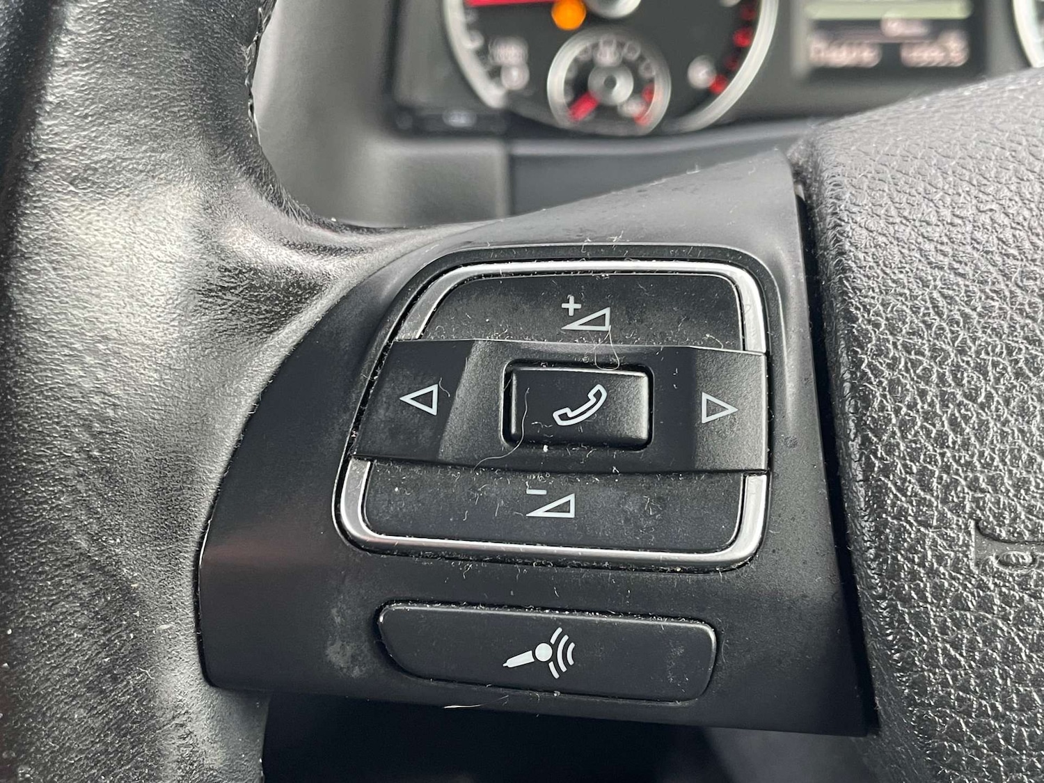 Used Volkswagen Tiguan 2012 for sale - 77662776: Photo 14