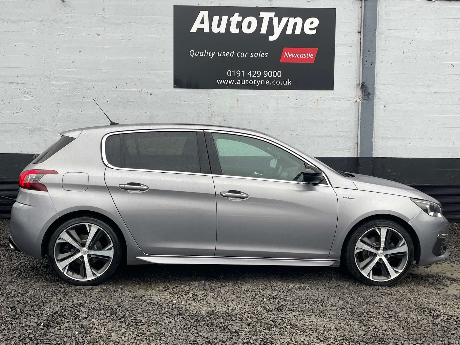 Used Peugeot 308 2018 for sale - 77326089: Photo 4