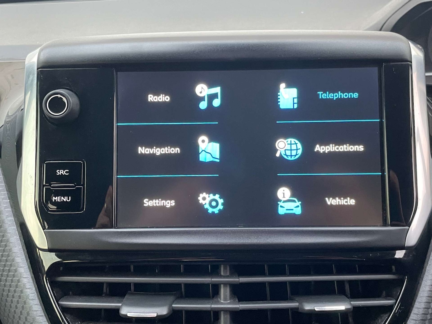 Used Peugeot 208 2018 for sale - 77990049: Photo 22