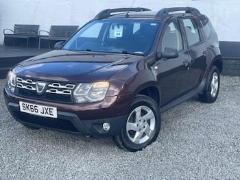 Used Dacia Duster 2016 for sale - 79672390: Photo