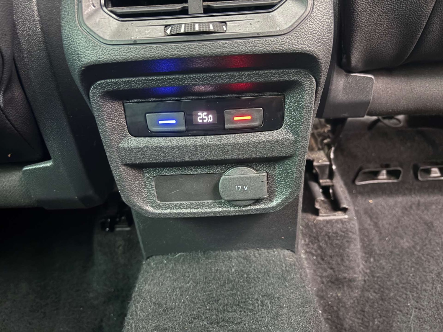 Used Volkswagen Tiguan 2017 for sale - 77310978: Photo 25