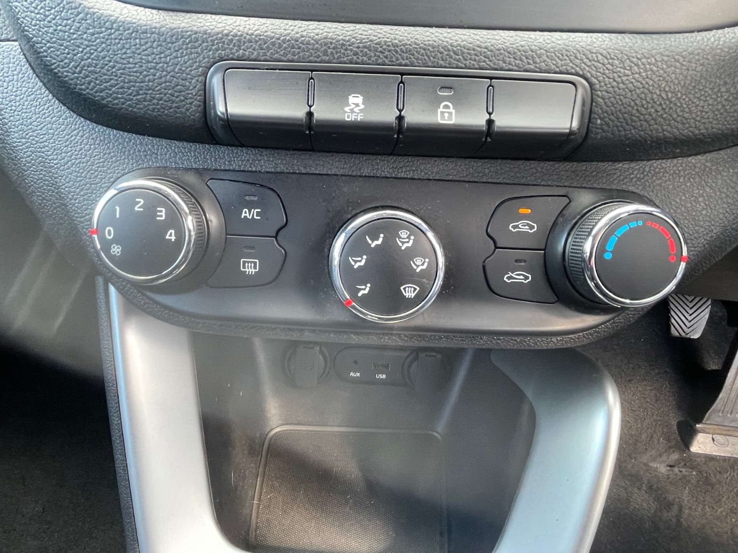 Used Kia Ceed 2015 for sale - 76601664: Photo 25