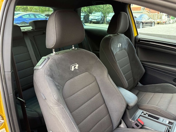 Used Volkswagen Golf 2017 for sale - 76278105: Photo 19
