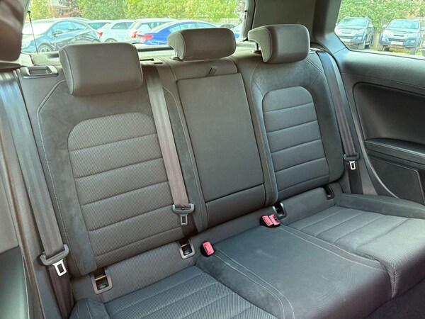 Used Volkswagen Golf 2017 for sale - 76278105: Photo 33