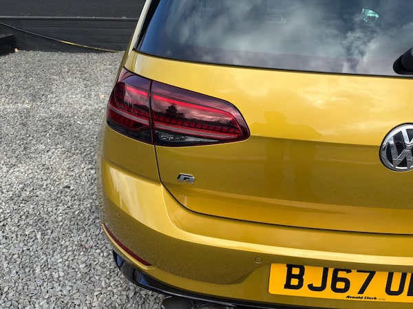 Used Volkswagen Golf 2017 for sale - 76278105: Photo 9