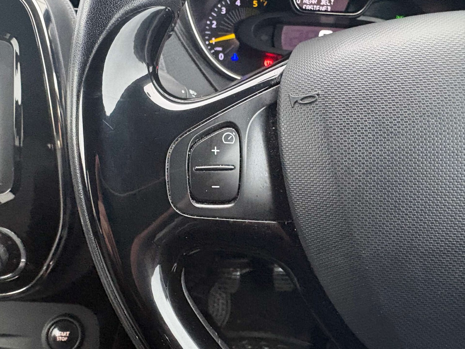 Used Renault Captur 2014 for sale - 77446376: Photo 15