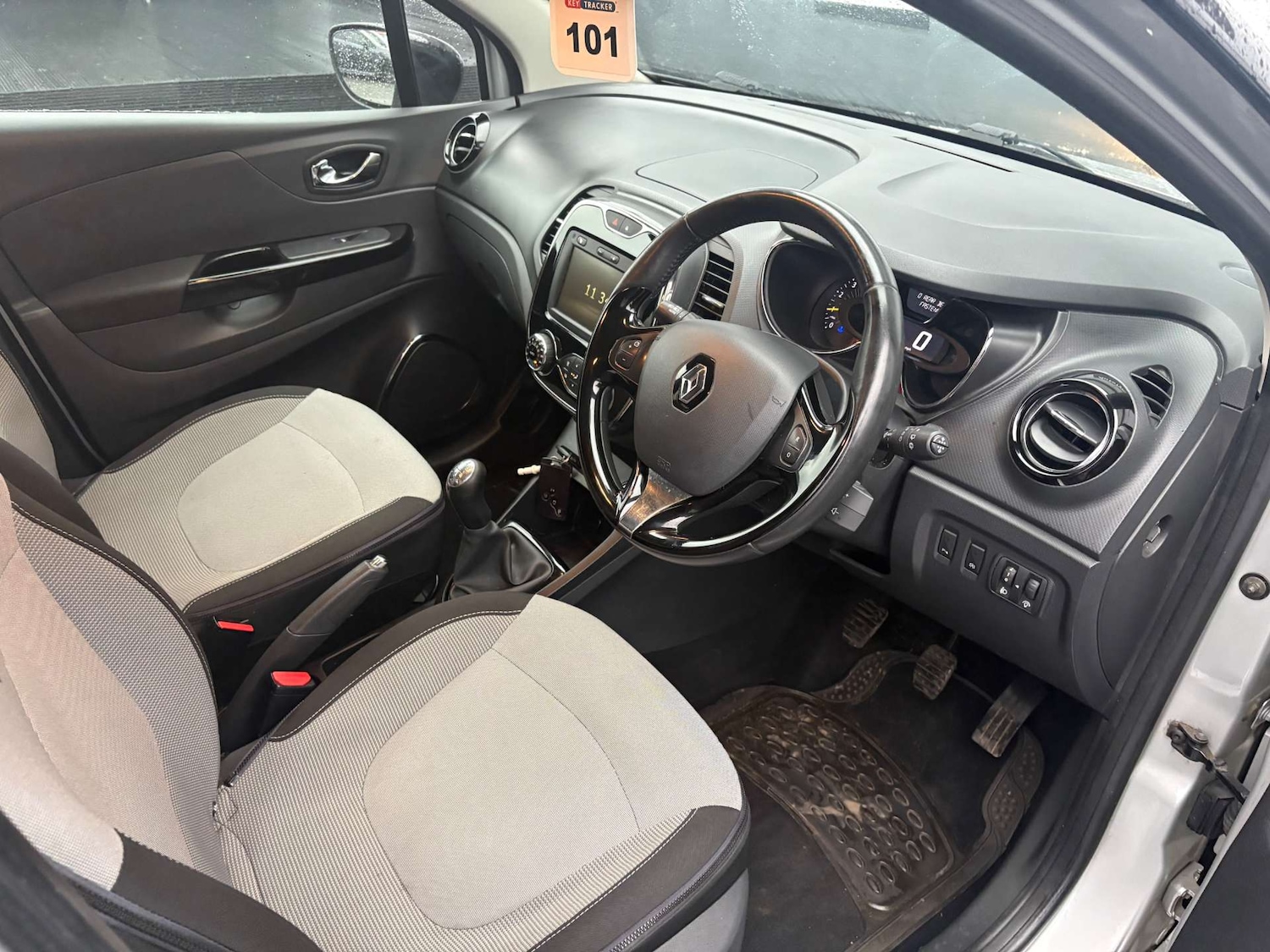 Used Renault Captur 2014 for sale - 77446376: Photo 9