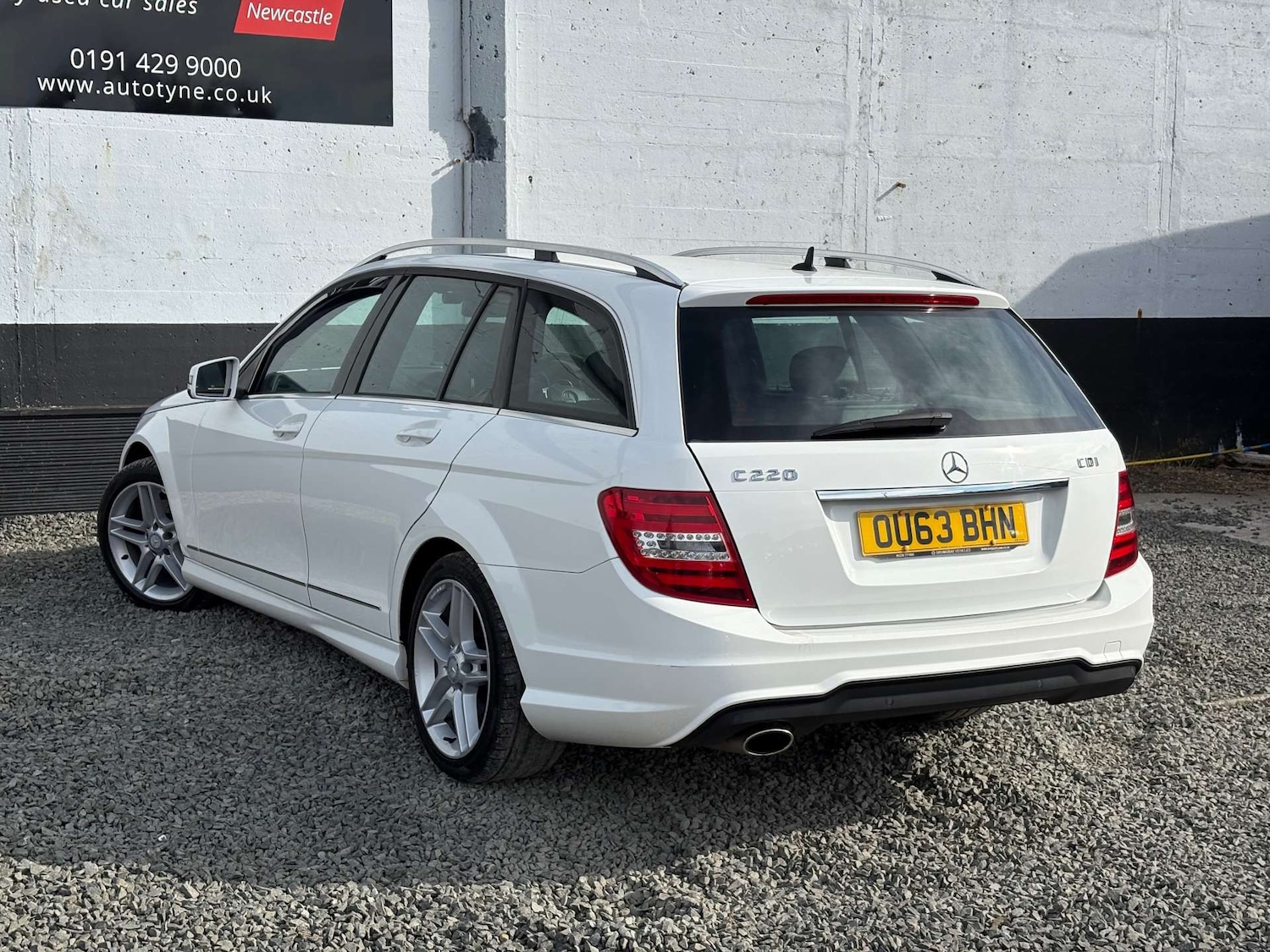 Used Mercedes-Benz C Class 2013 for sale - 76220620: Photo 7