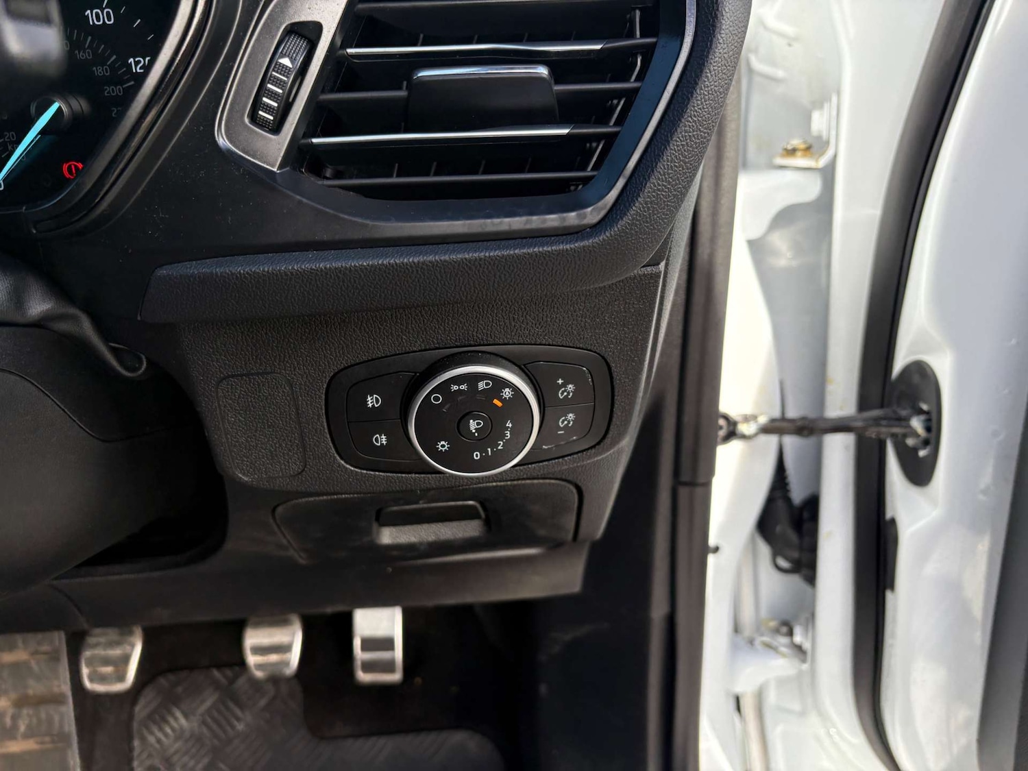 Used Ford Focus 2019 for sale - 76601537: Photo 15