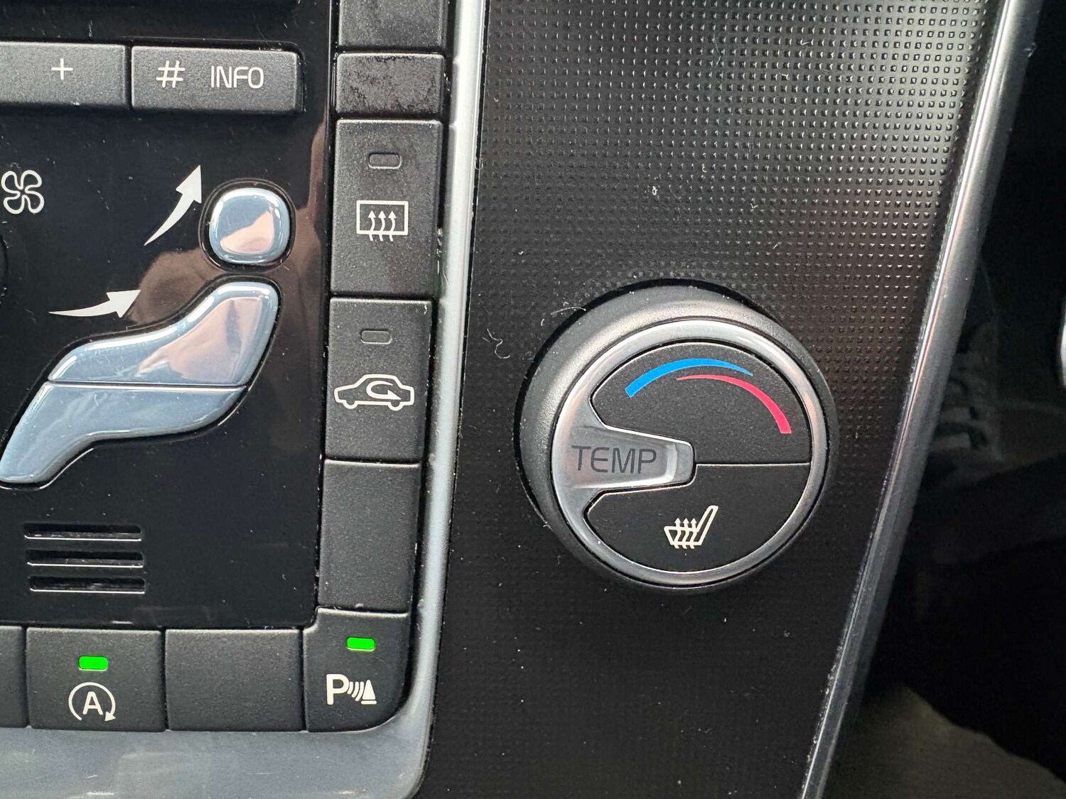 Used Volvo V60 2016 for sale - 77283172: Photo 19