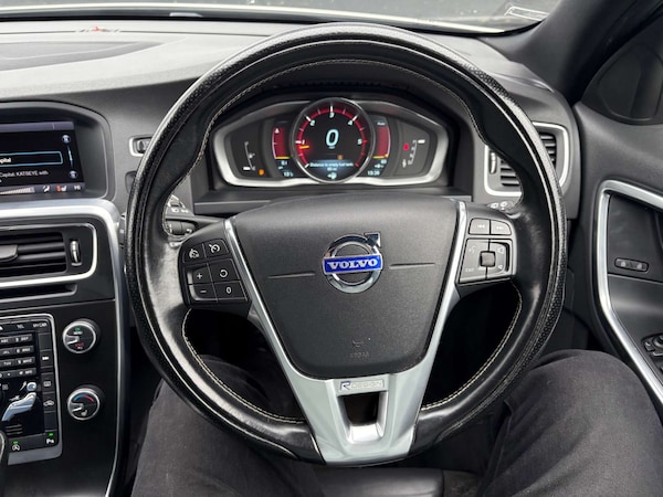 Used Volvo V60 2013 for sale - 76320853: Photo 11