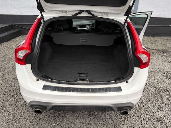Used Volvo V60 2013 for sale - 76320853: Photo 8