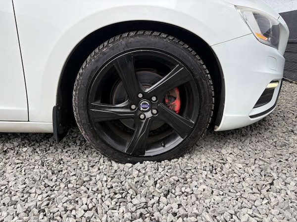 Used Volvo V60 2013 for sale - 76320853: Photo 9
