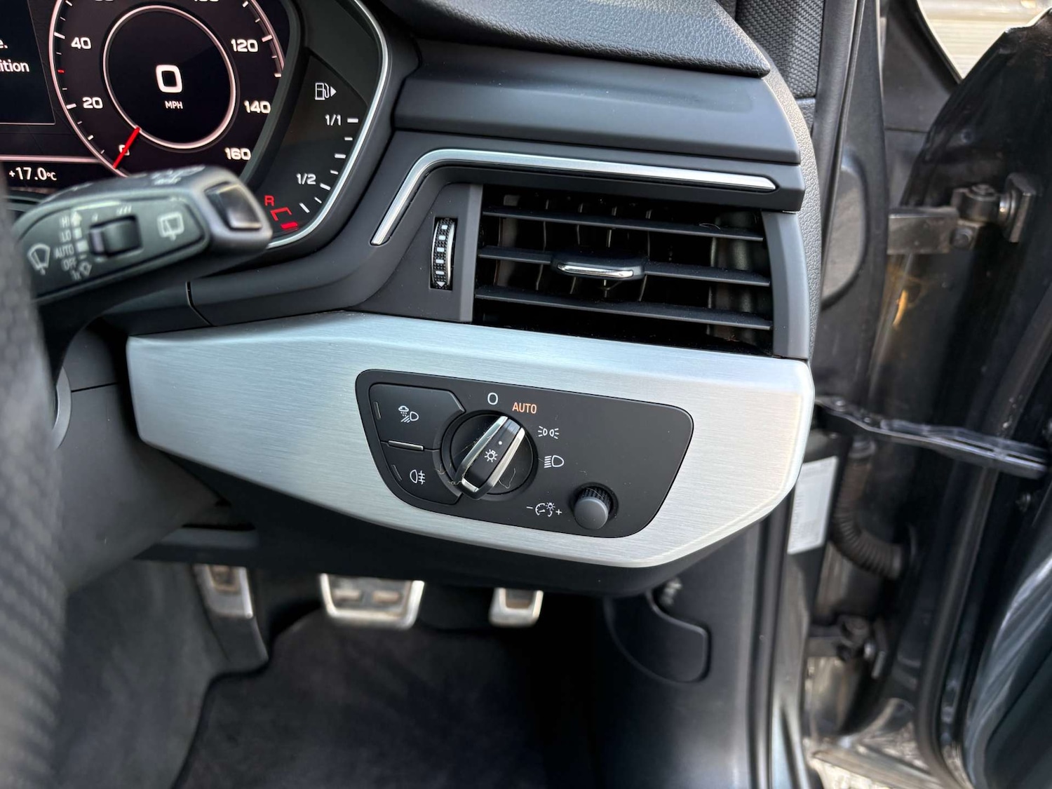 Used Audi A4 2018 for sale - 76601564: Photo 13