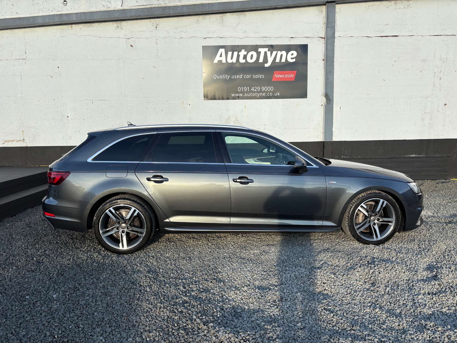 Used Audi A4 2018 for sale - 76601564: Photo 7