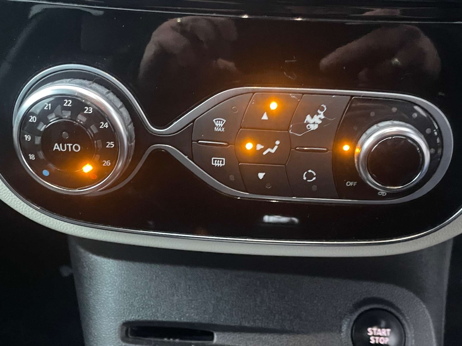 Used Renault Captur 2018 for sale - 77068933: Photo 23