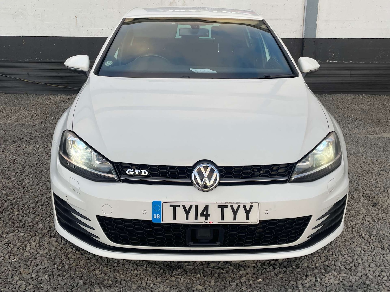 Used Volkswagen Golf 2014 for sale - 76449814: Photo 2