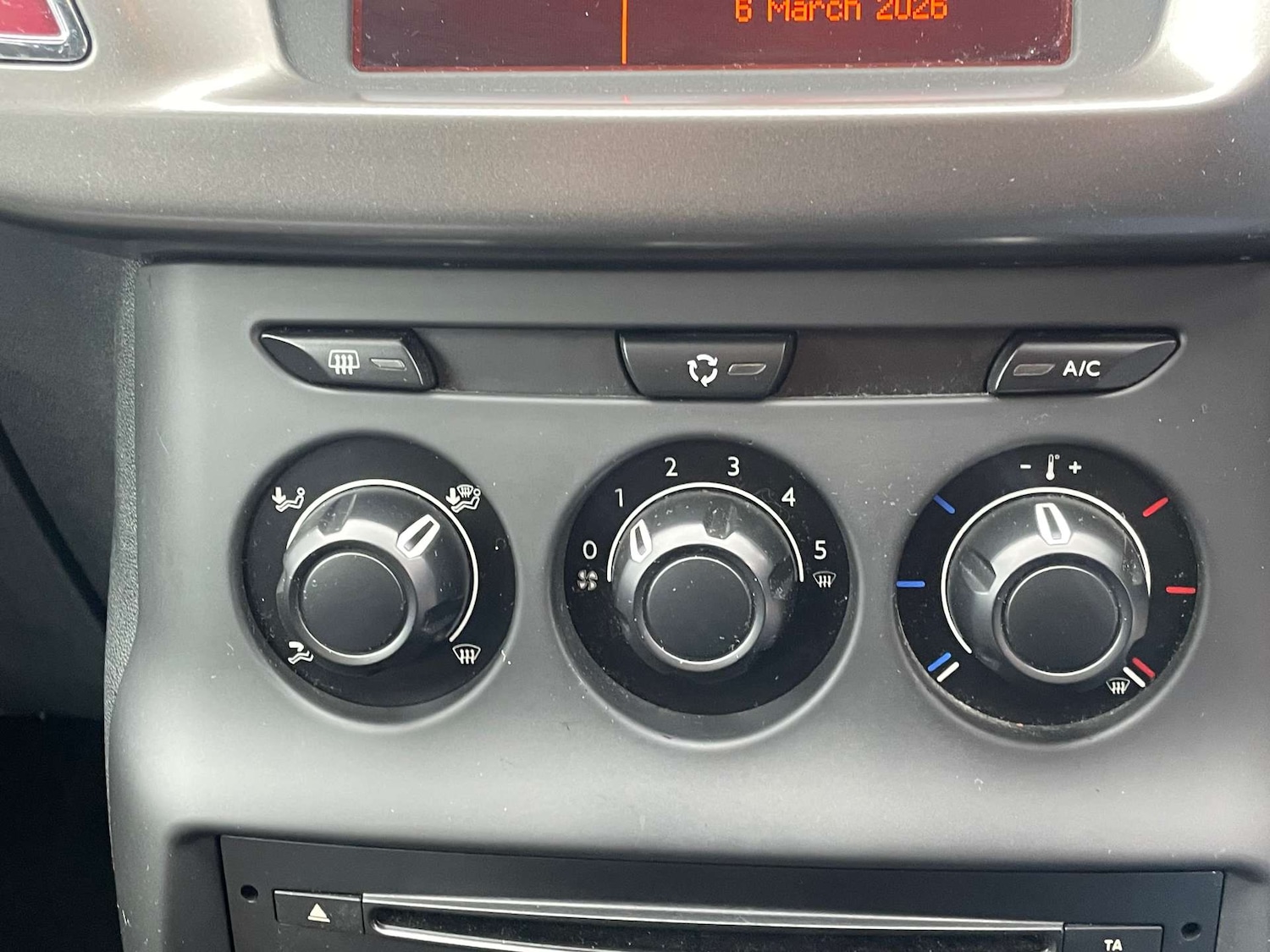 Used Citroen C3 2014 for sale - 77780936: Photo 13