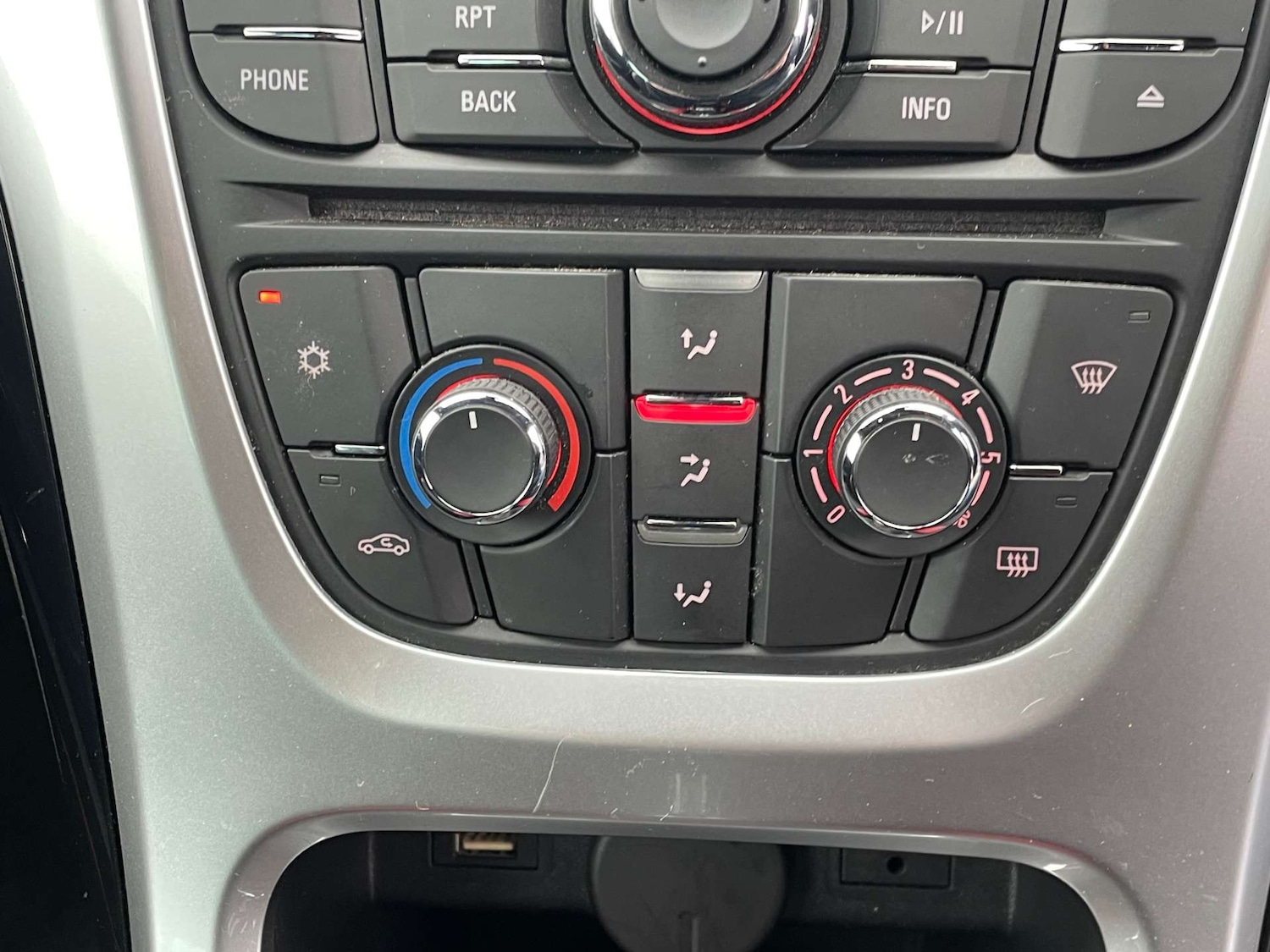 Used Vauxhall Astra GTC 2014 for sale - 76614754: Photo 23