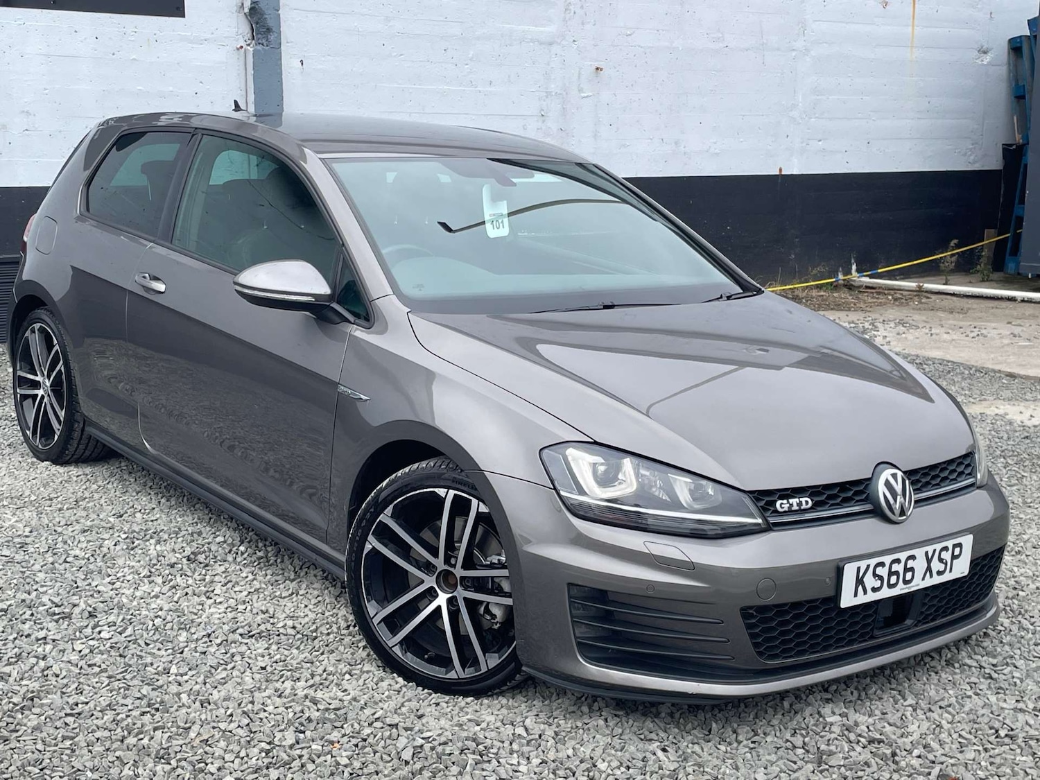 Used Volkswagen Golf 2016 for sale - 76601672: Photo 1